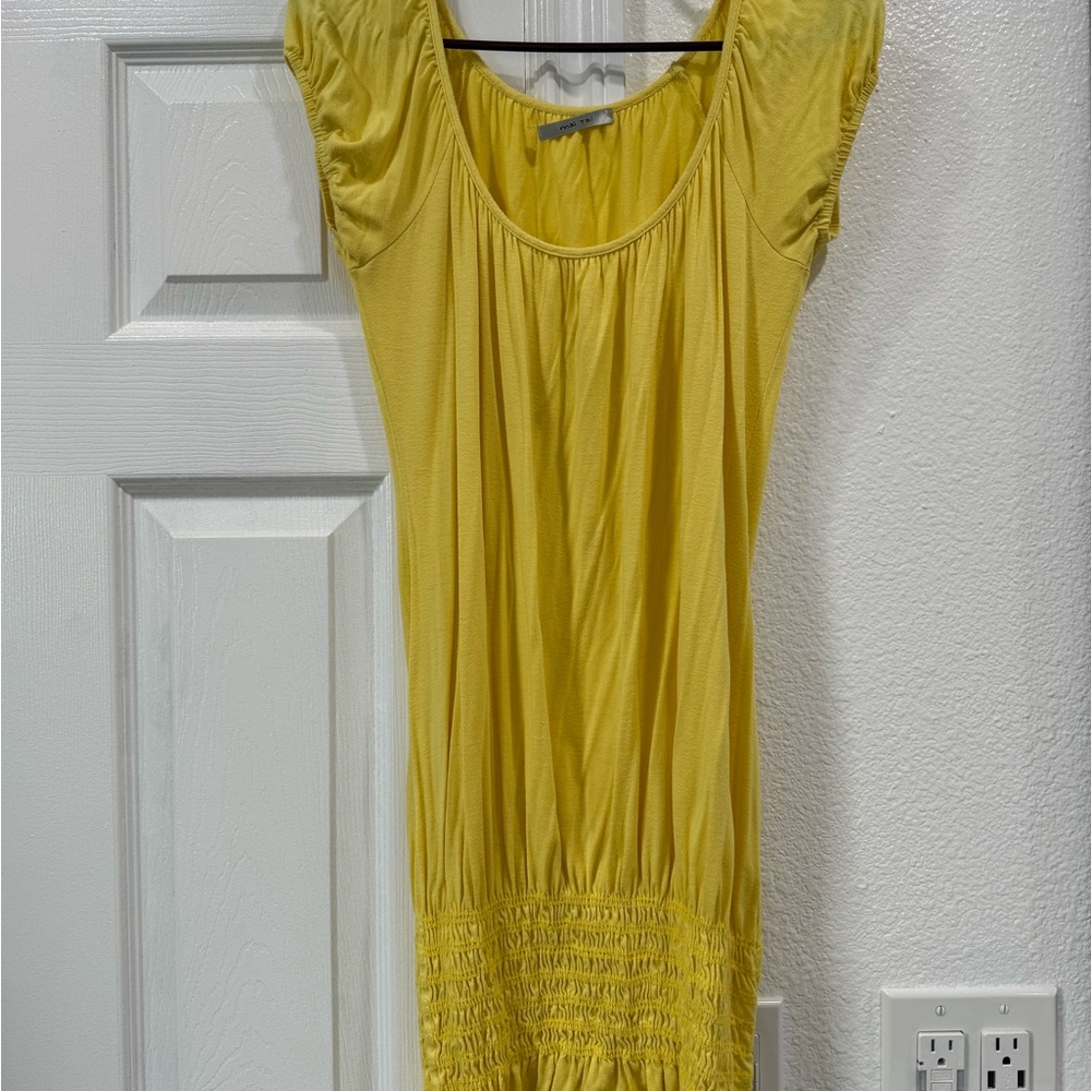 Yellow Scoop-Neck Summer Dress